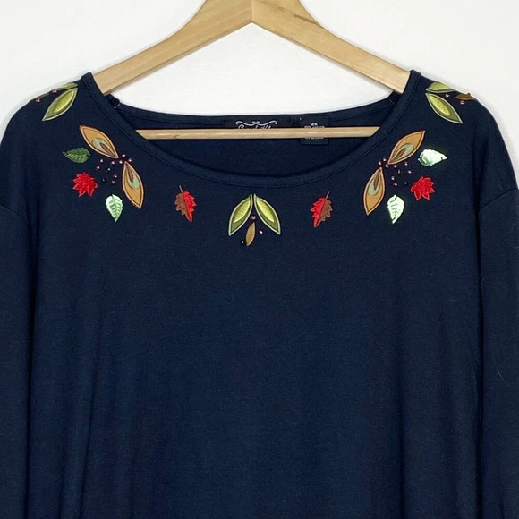 Vintage Crystal Kobe Black Embellished Fall Leaves Tee Long Sleeve Plus Size 2X - Picture 2 of 10
